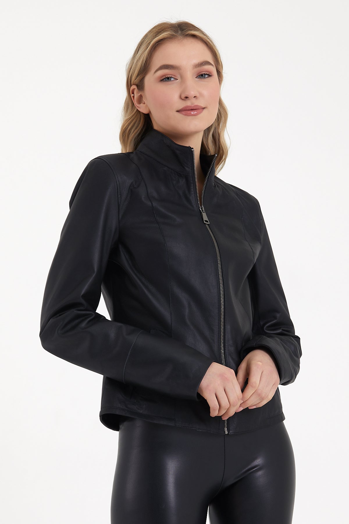 ZIP FRONT FITTED WOMAN LEATHER JACKET